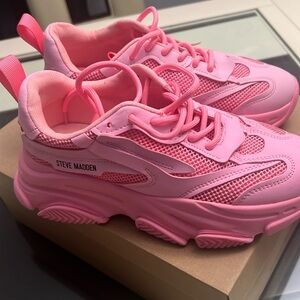 Steve Madden sneakers (womens)